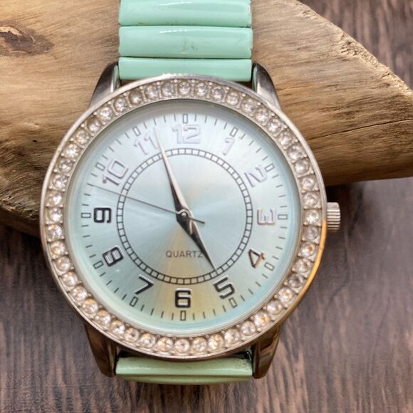 Green Ladies Watch With diamond Like bezel turquoise band New Battery - Picture 1 of 7